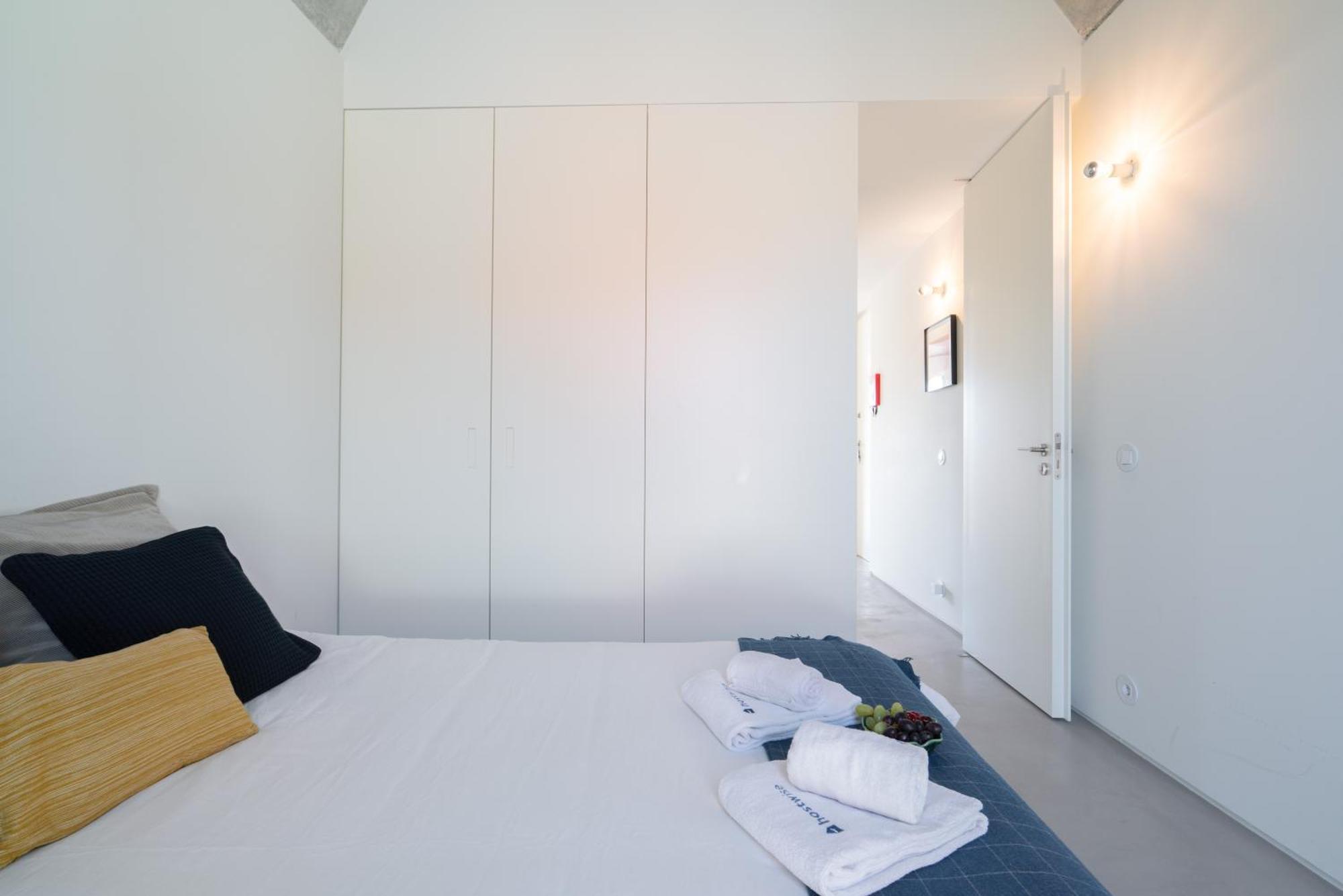 شقة Host Wise - Luxurious Private Flats - Balcony بورتو الغرفة الصورة
