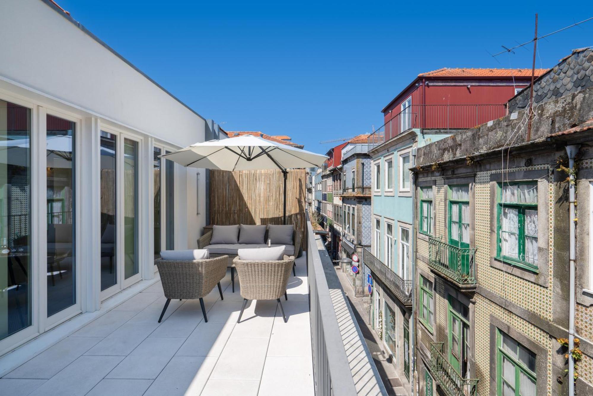 شقة Host Wise - Luxurious Private Flats - Balcony بورتو الغرفة الصورة